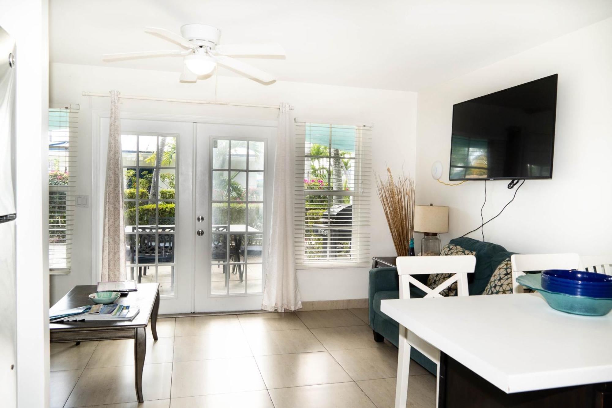 Island Club Turks & Grace Bay Place Exterior foto